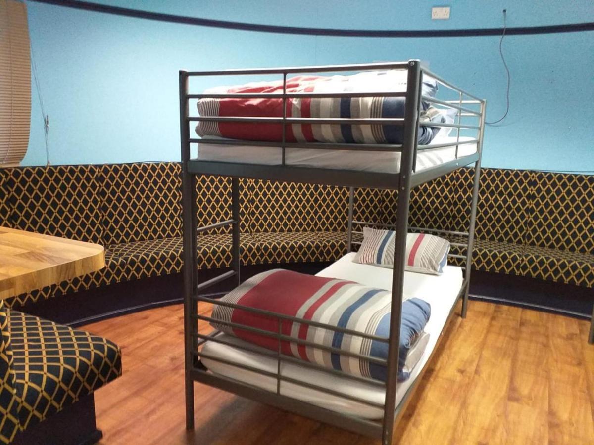The Queens Hostel Londra Esterno foto